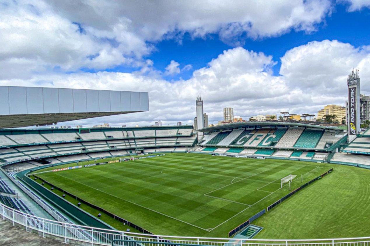 Coritiba Futebol Clube - Jogo entre Coritiba e Bahia, no estádio